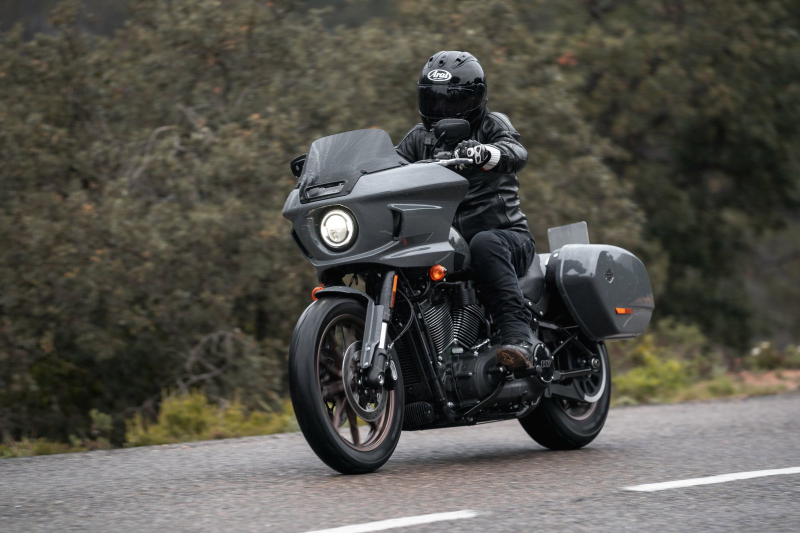 2022 Harley-Davidson Low Rider ST Road Test and Review | Visordown